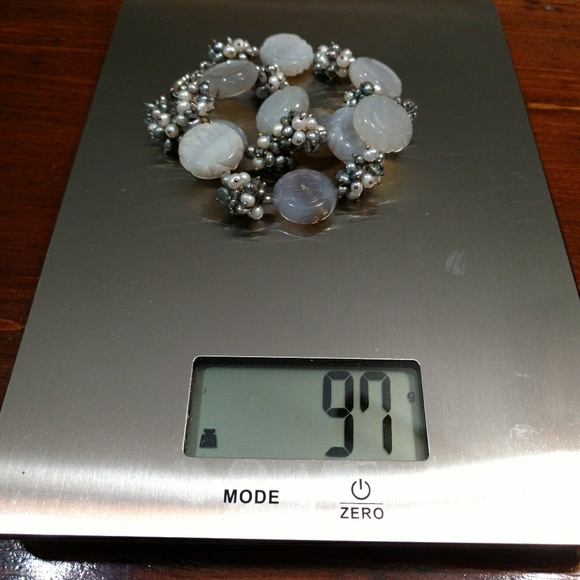 Jade Pearl Necklace - Picture 5 of 7